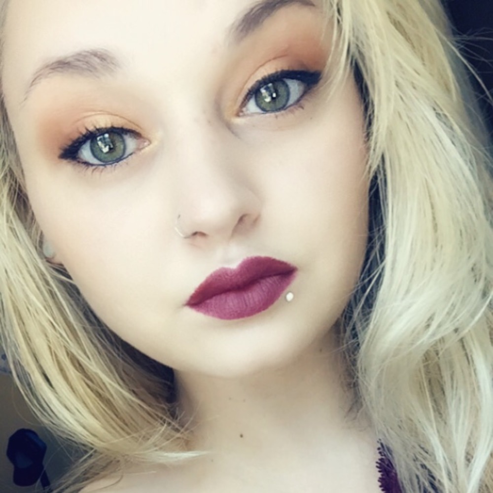 Meet your Posher, Jasmin